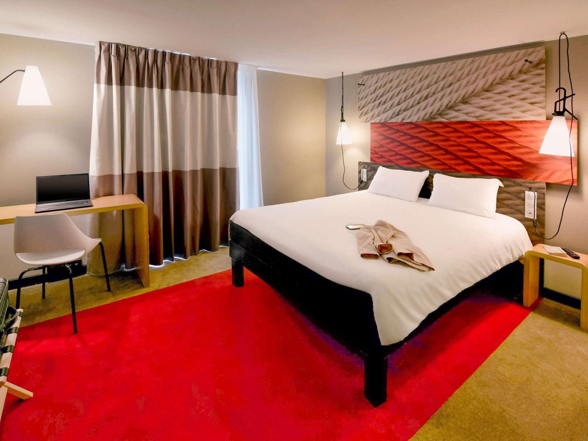 ibis Brest Kergaradec Hotell Exteriör bild